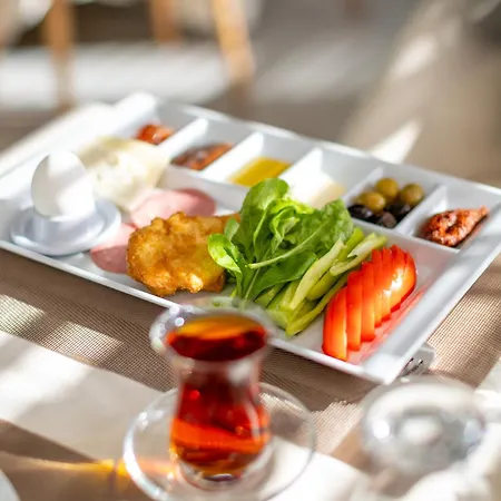 Tek Muerefte Hotel *